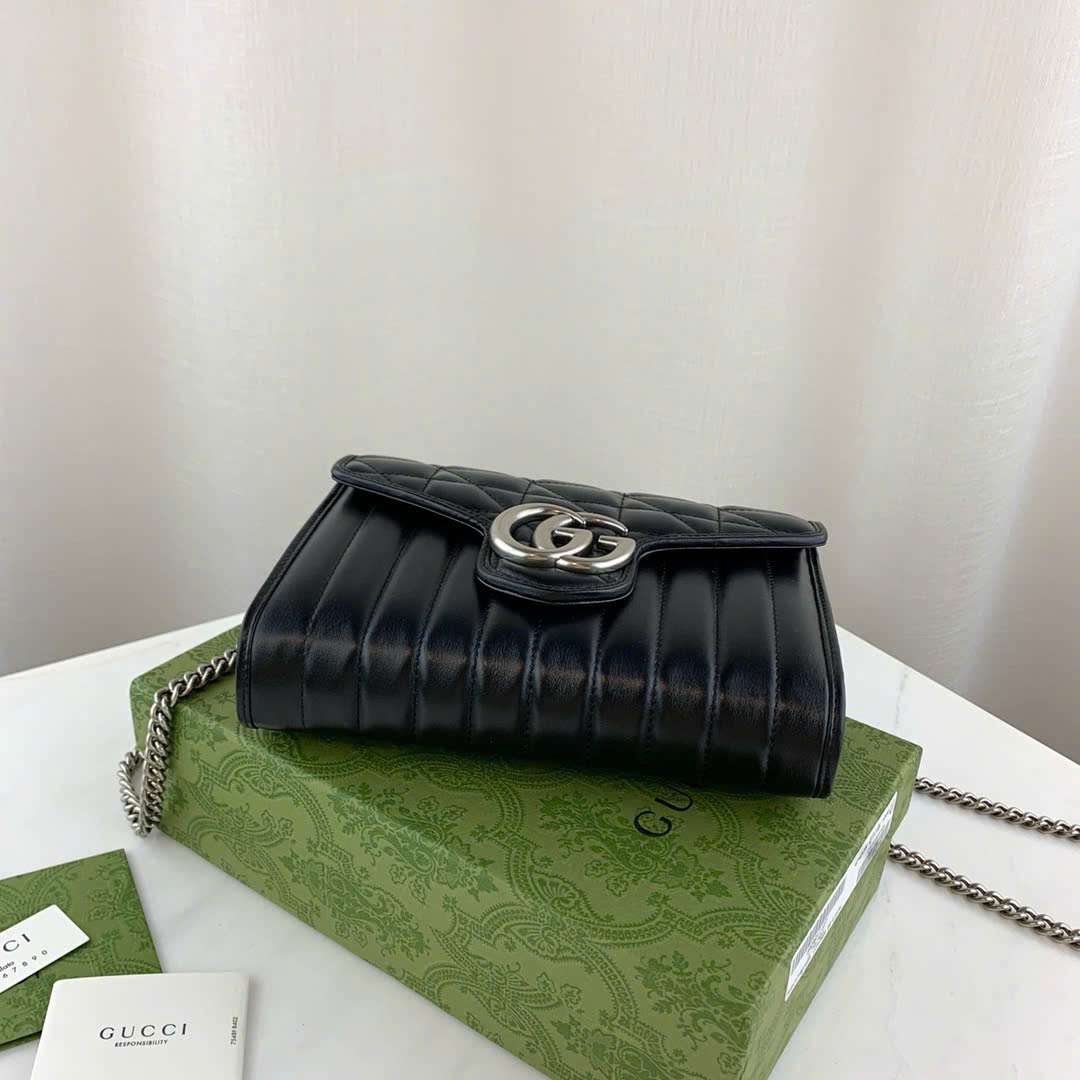 구찌 Marmont Matelassé 여성 미니백
