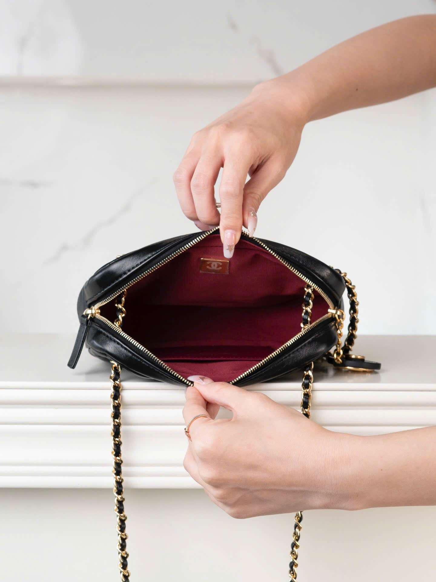 샤넬 Shiny Lambskin 금장 여성 숄더백