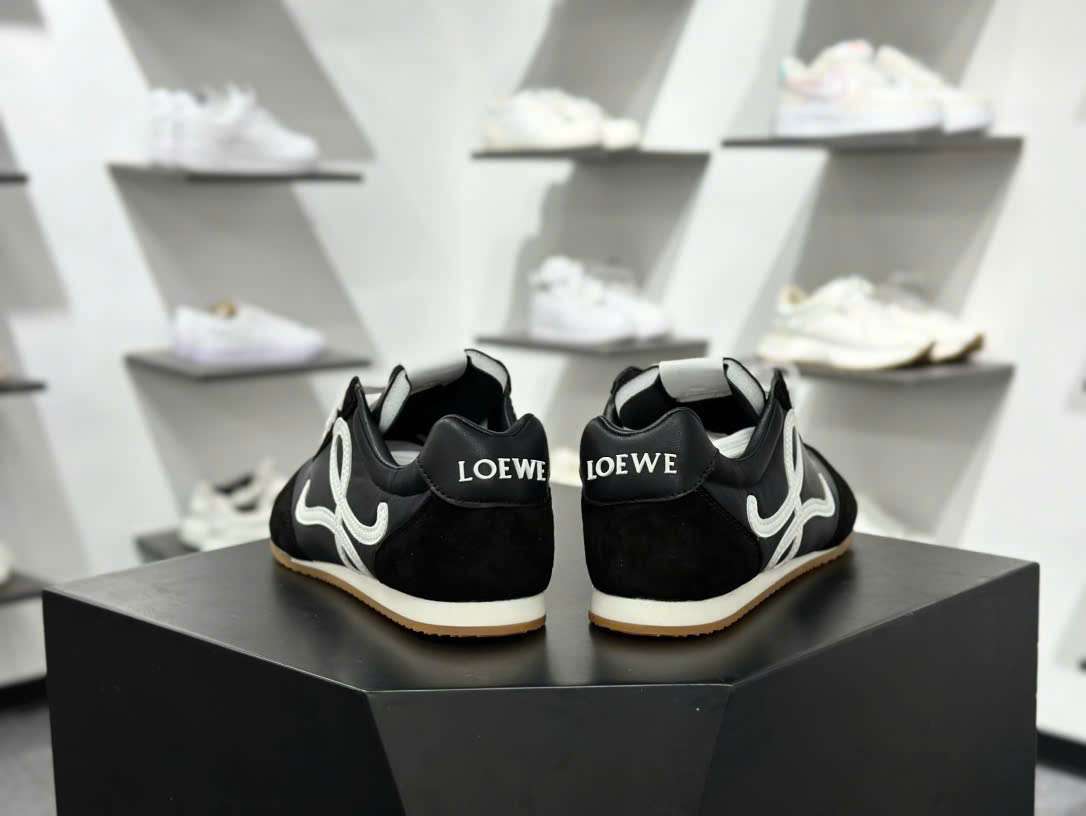 LOEWE BALLET RUNNER 2.0 남여공용 신발