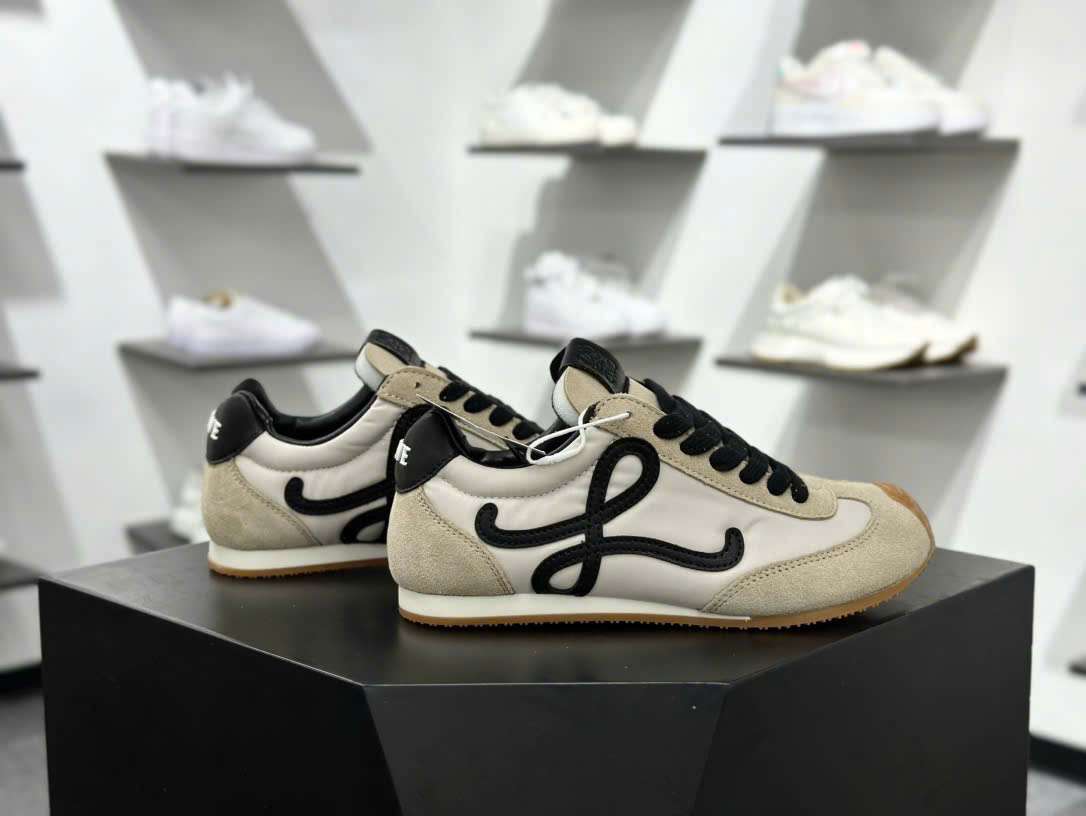 LOEWE BALLET RUNNER 2.0 남여공용 신발