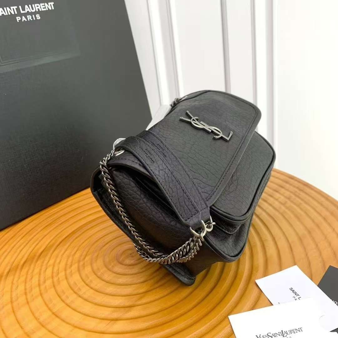 입생로랑 Niki Medium In Grained Lambskin 여성 가방