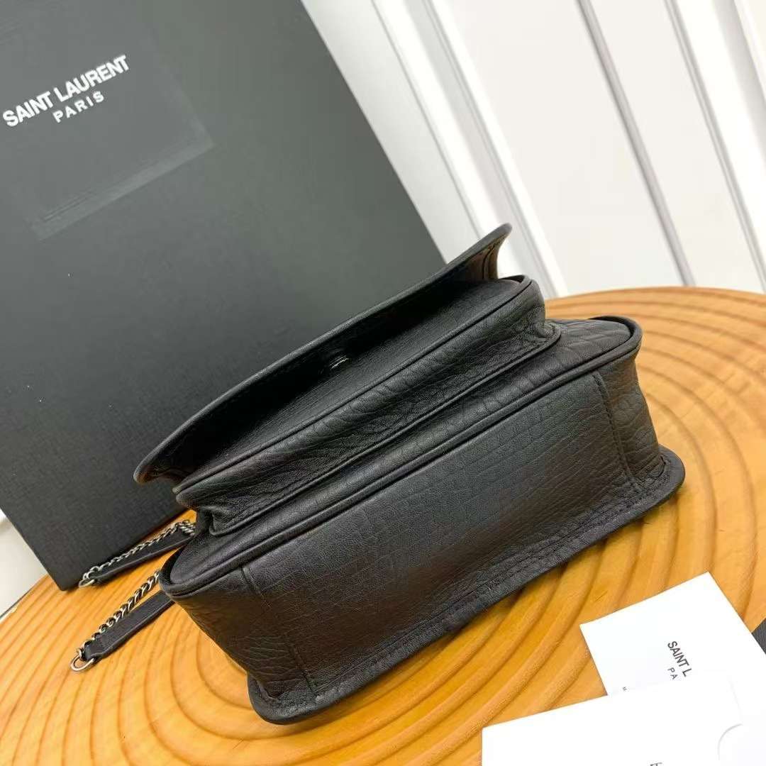 입생로랑 Niki Medium In Grained Lambskin 여성 가방