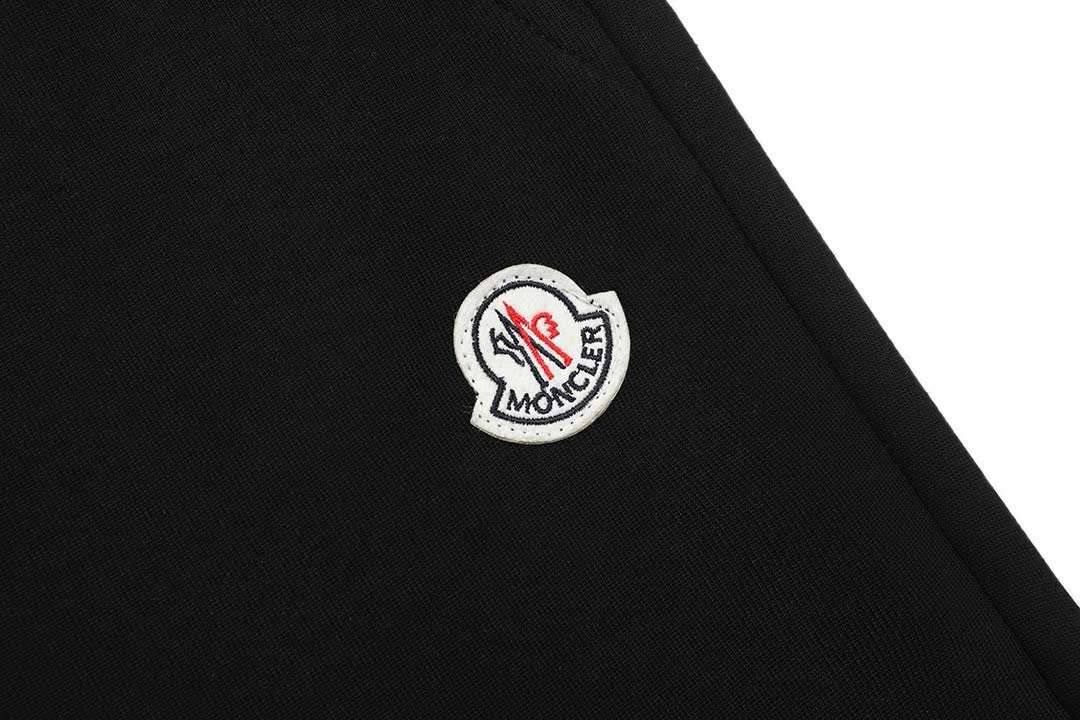 몽클레르 베이직 로고 남성 반바지 (2컬러)