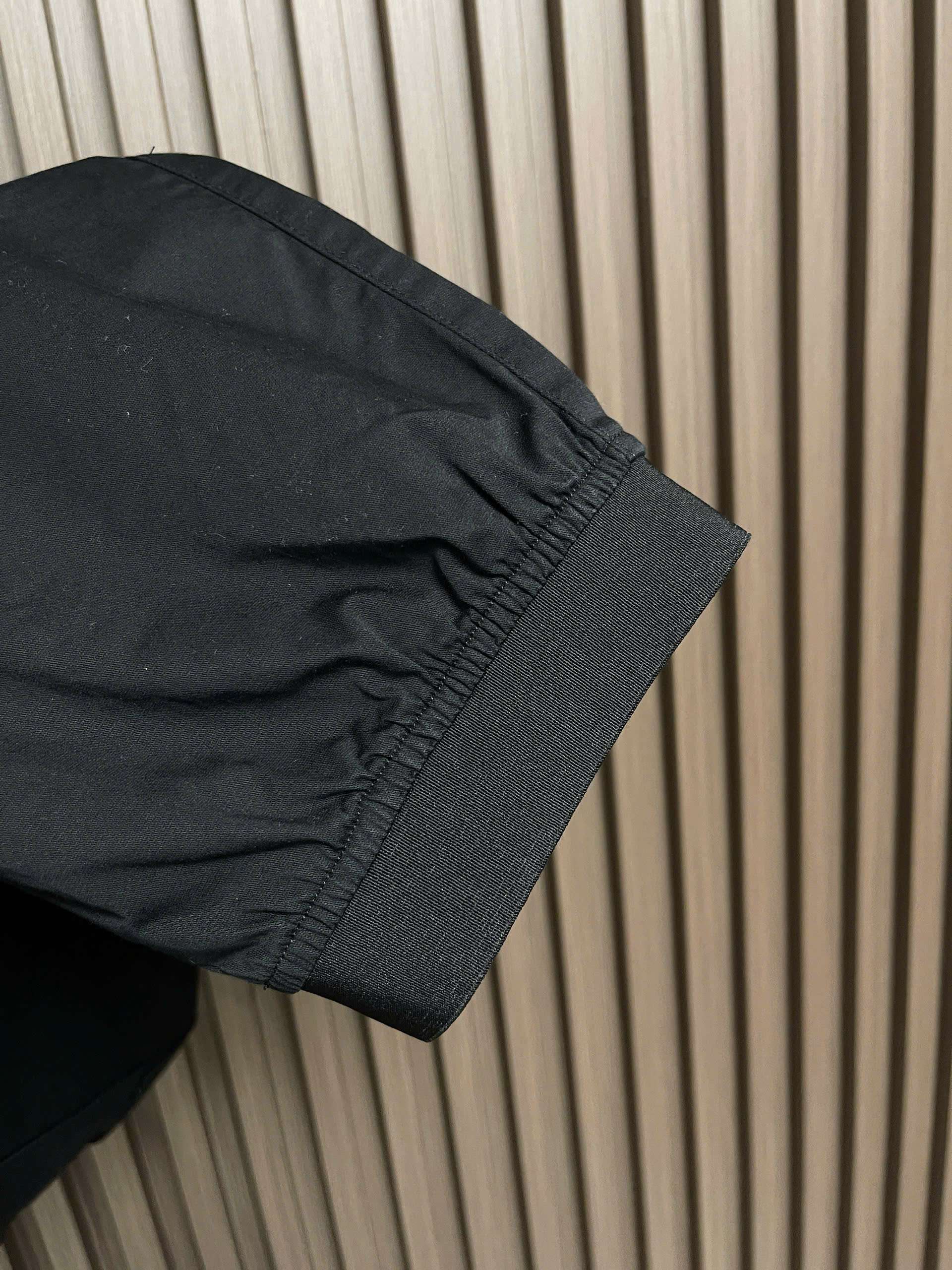 스톤아일랜드 나일론 로고 남성 긴바지