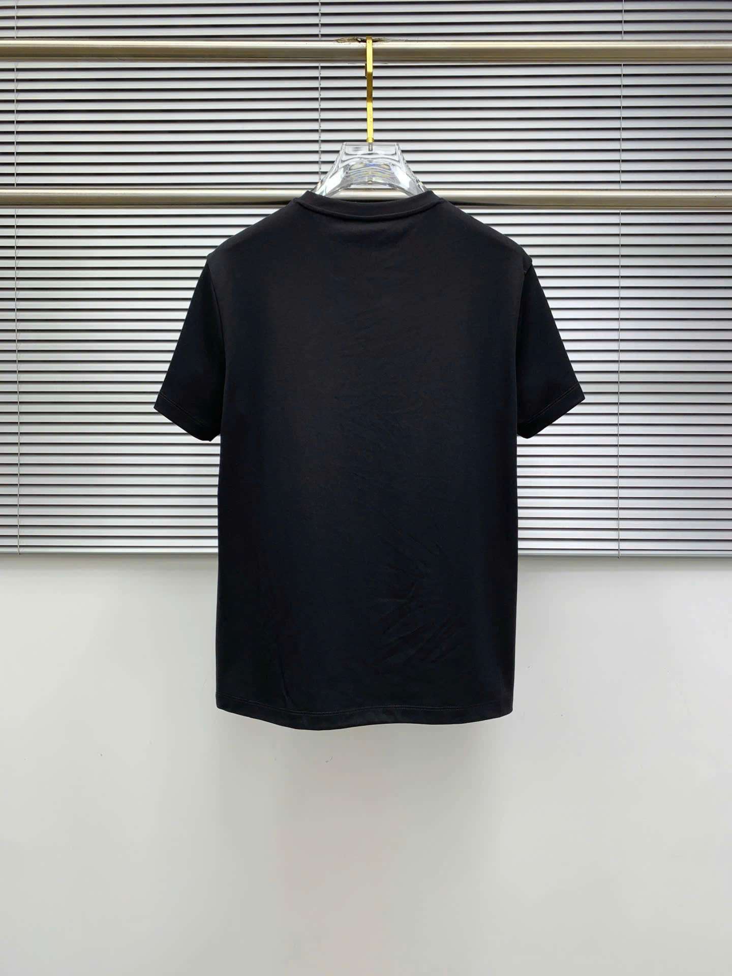 디올 가슴 로고 남성 반팔티