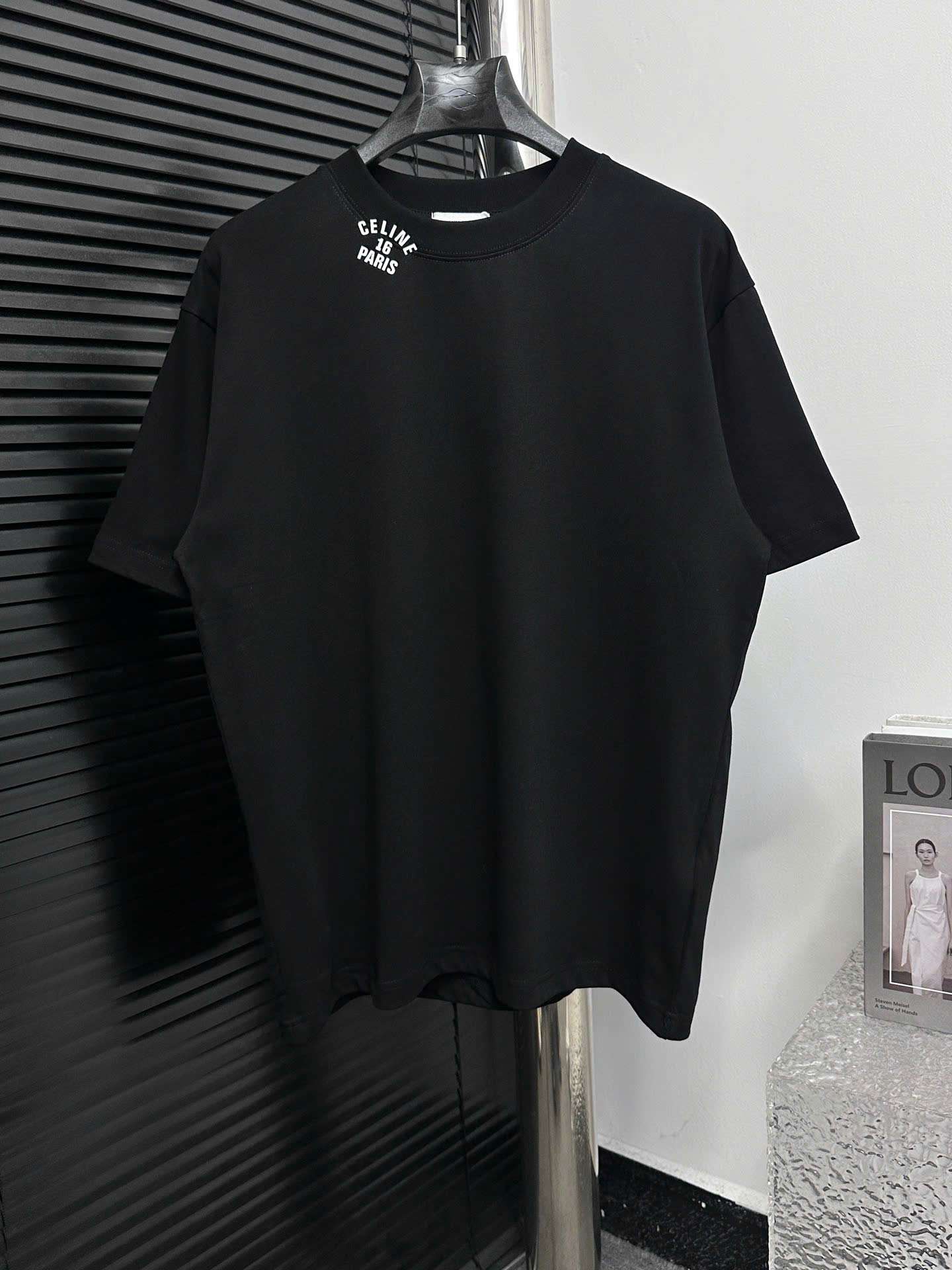 셀린느 앞뒤 로고 남여공용 반팔티 (2컬러)