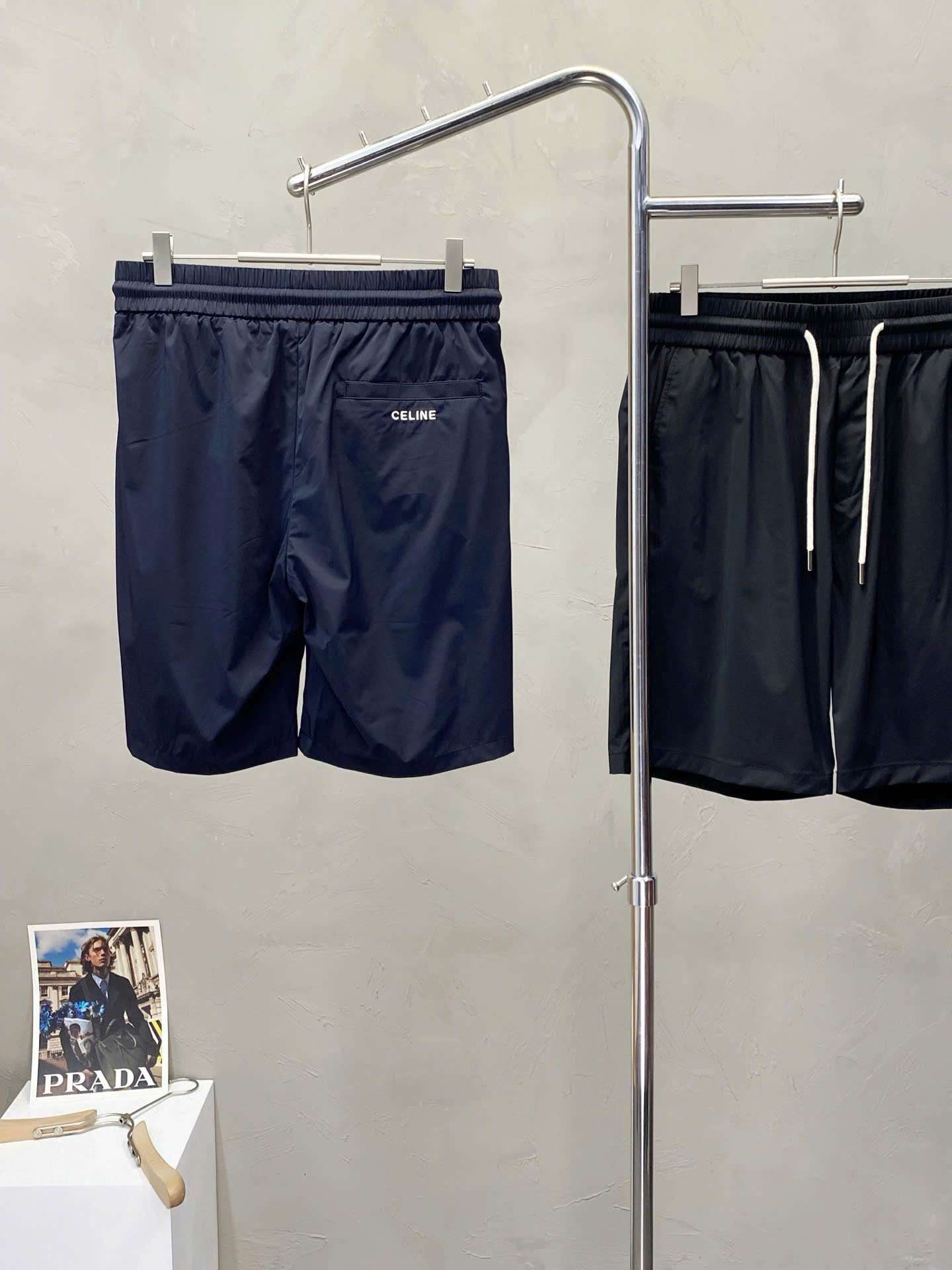 셀린느 자수 로고 남성 반바지