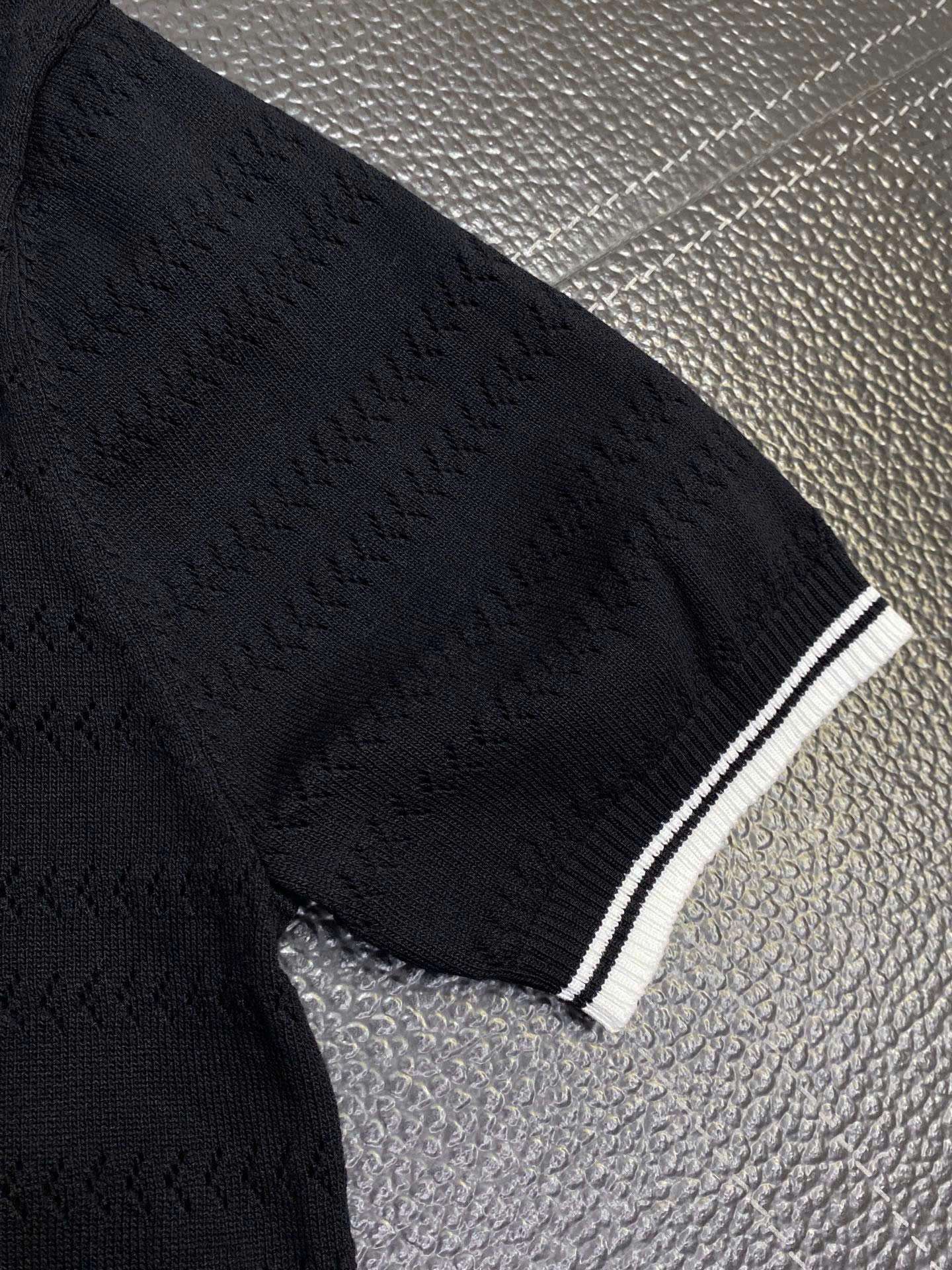 몽클레르 자수 로고 남성 반팔티