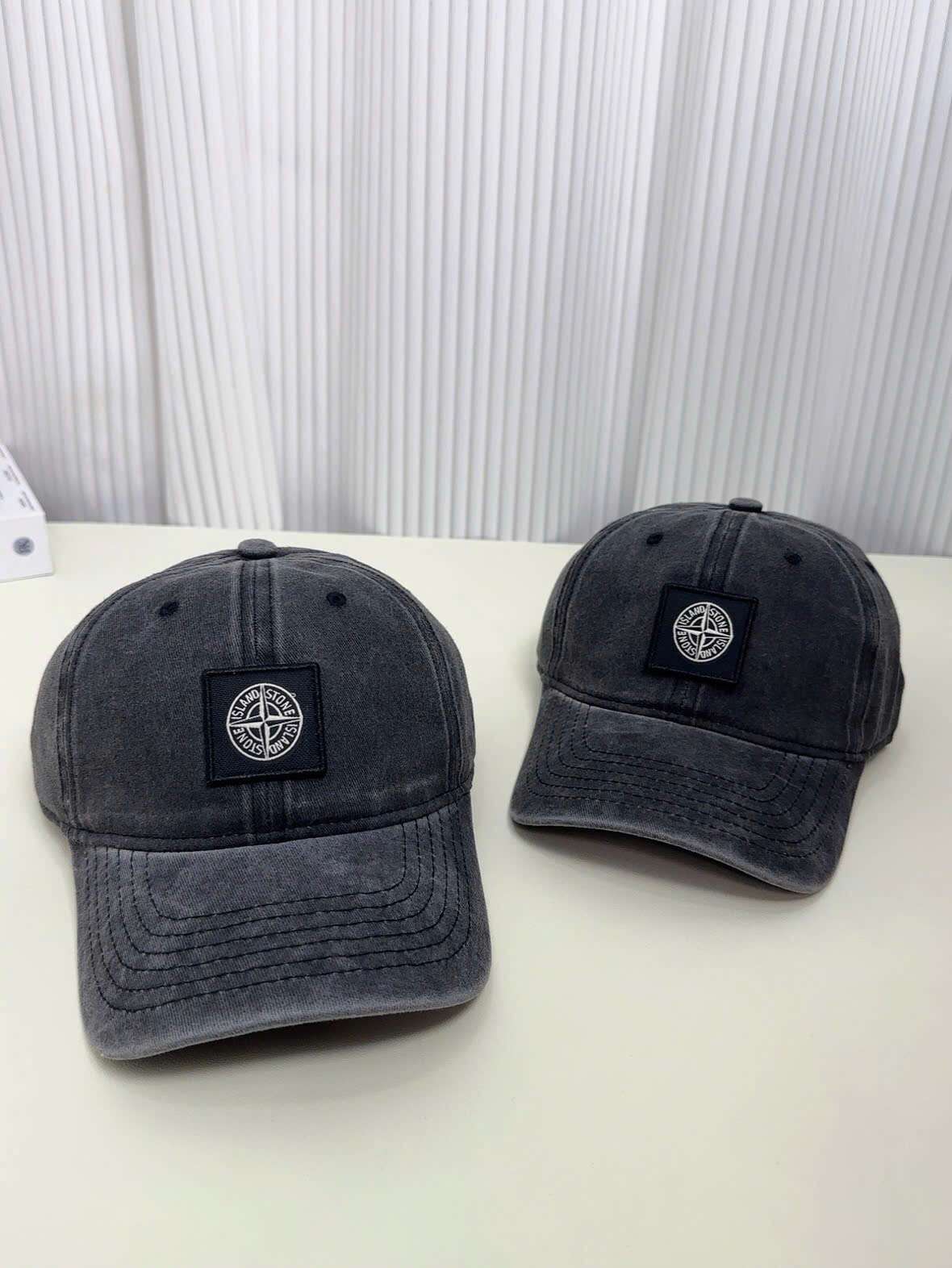 스톤아일랜드 시그니처 로고 남여공용 모자