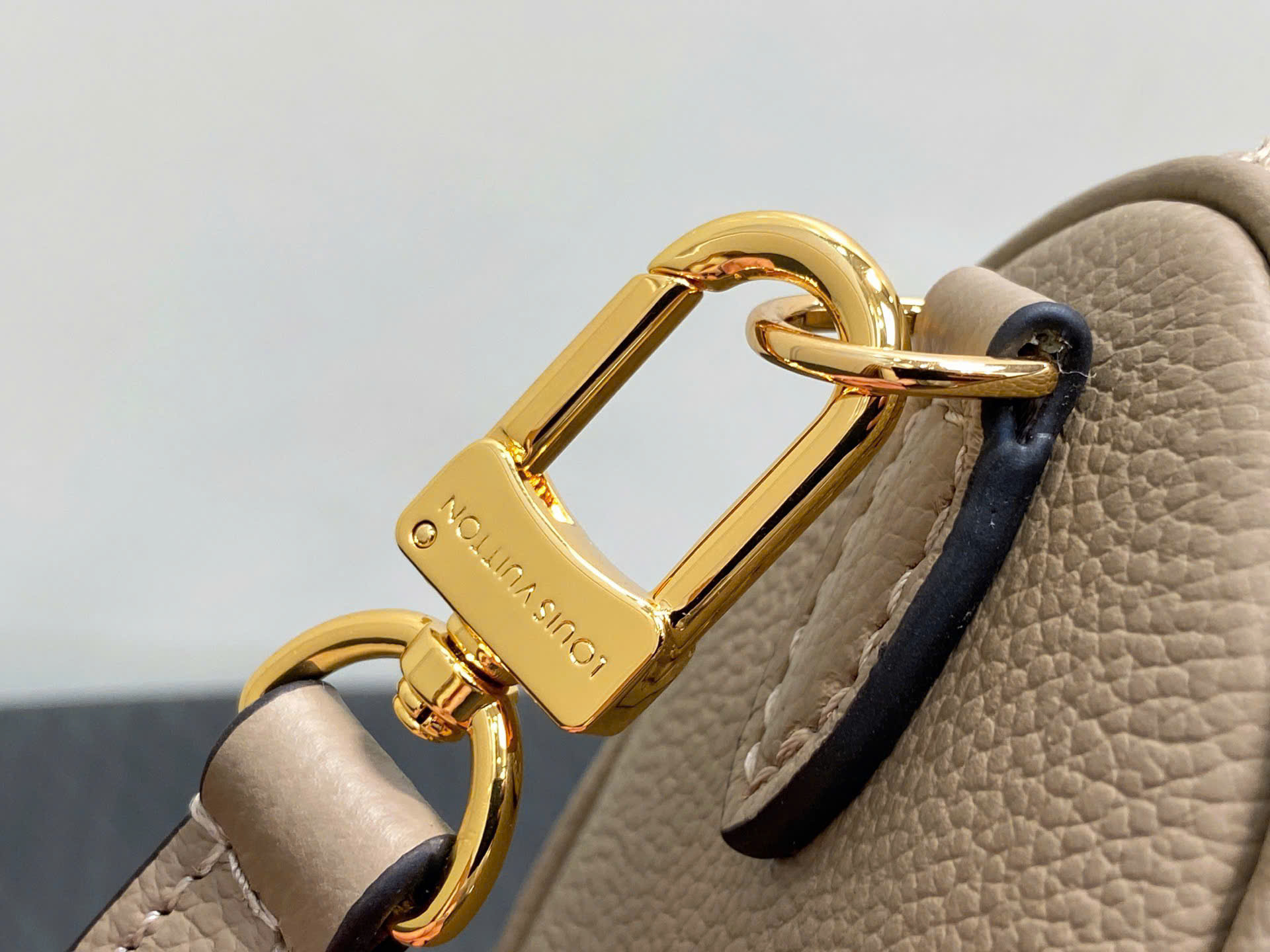 루이비통 Nano Speedy Monogram Empreinte Gray 여성 가방