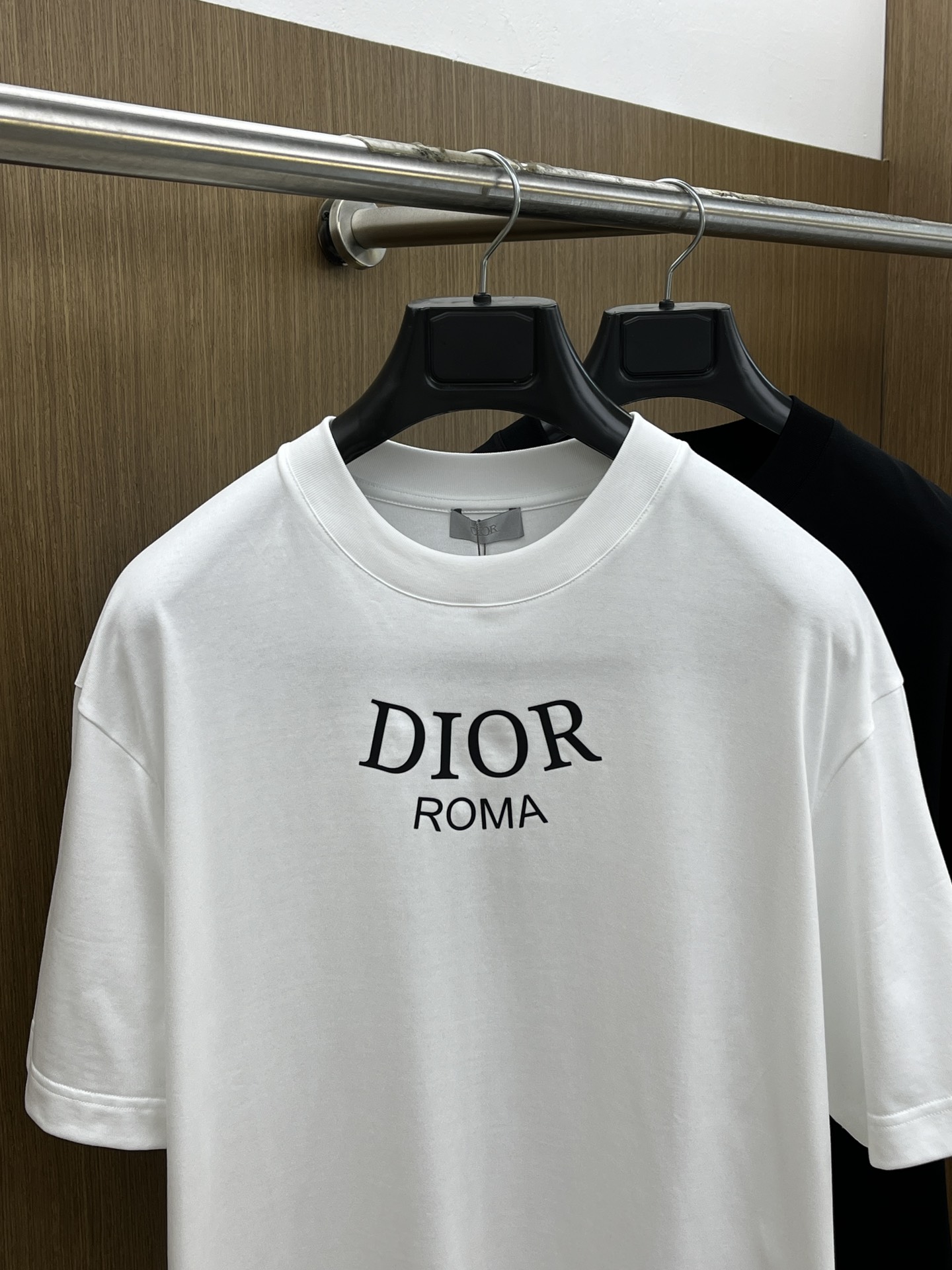 디올 DIOR로고 남성 반팔티 (2컬러)