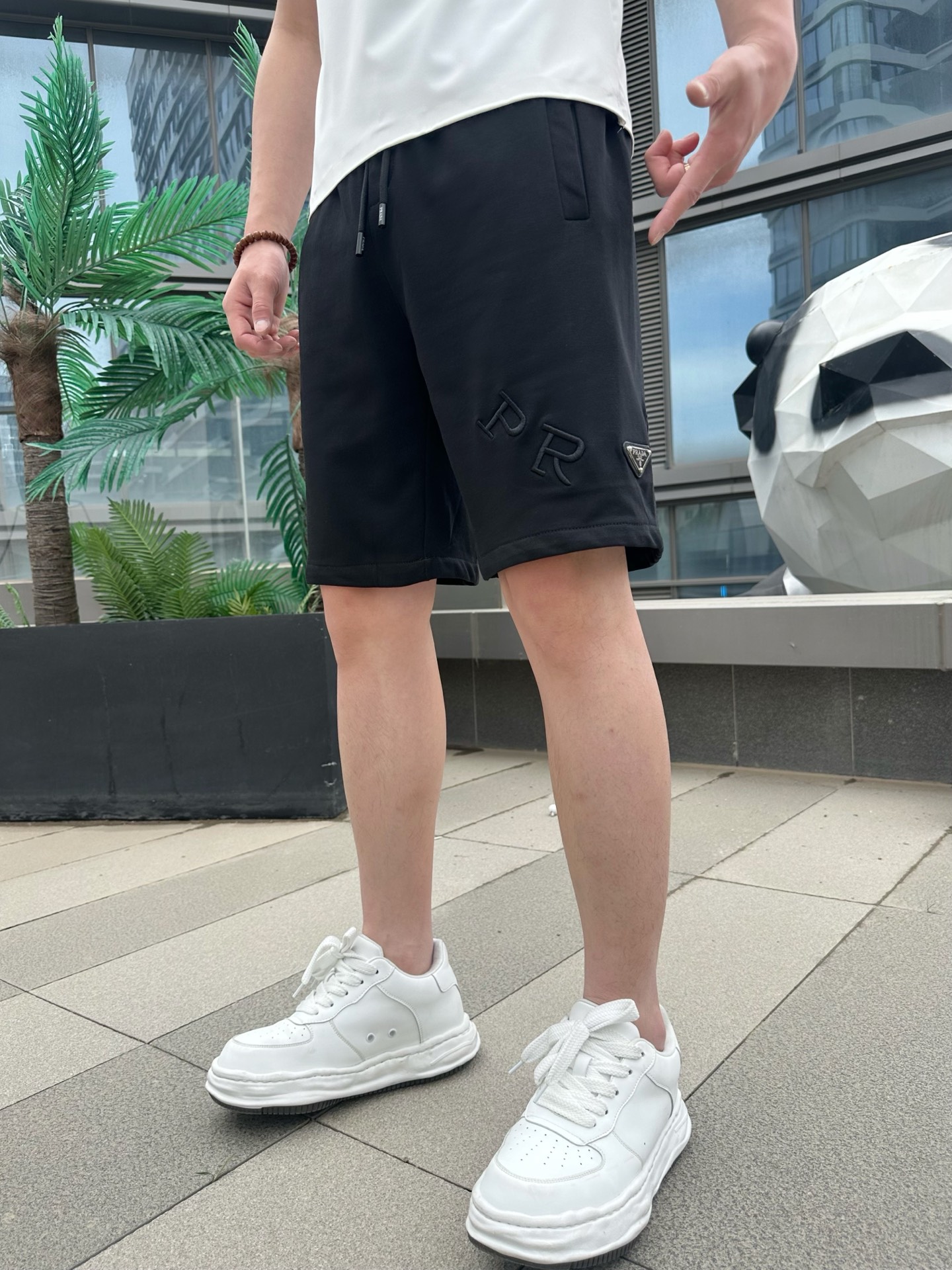 프라다 클래식 로고 반바지