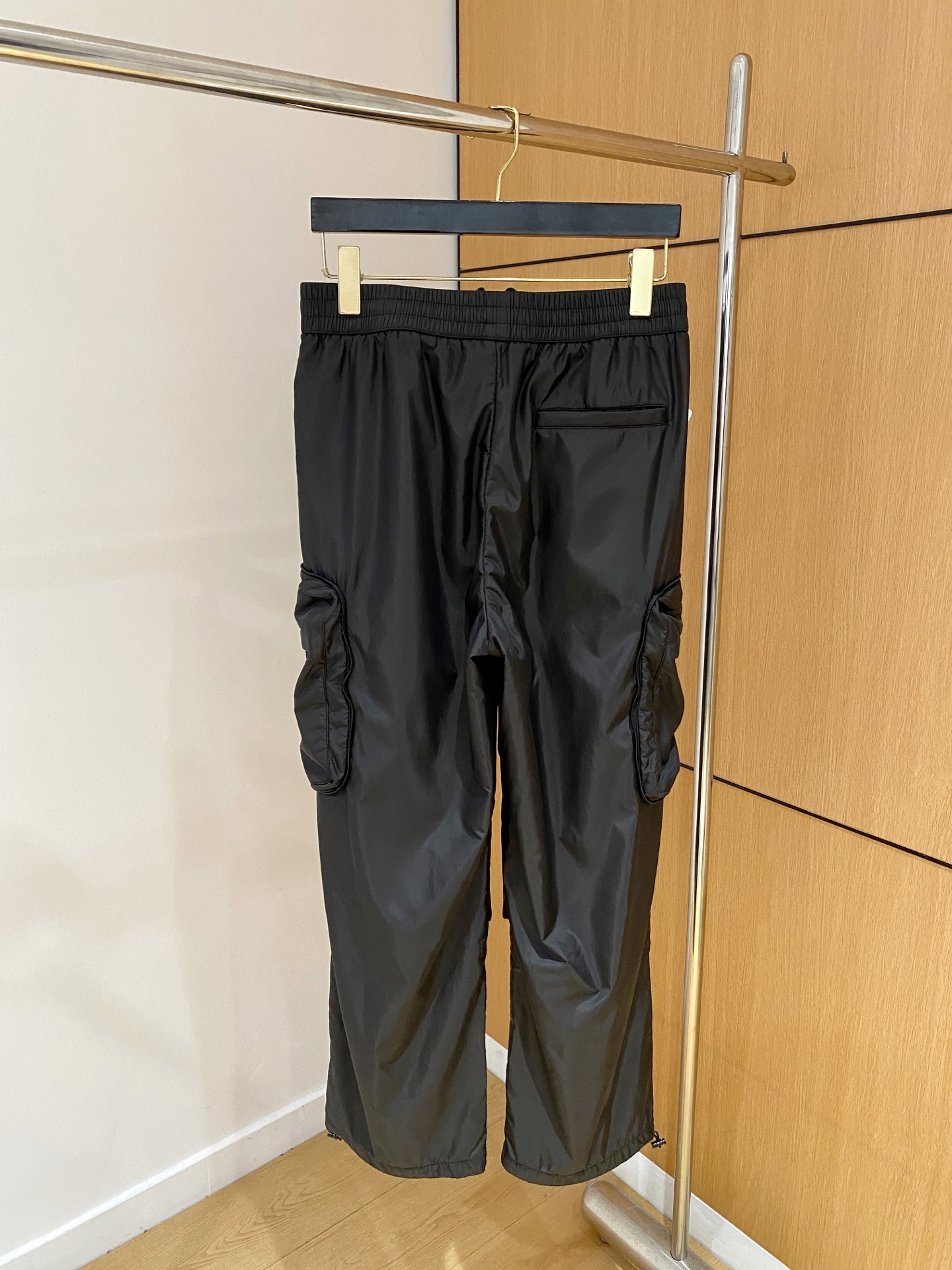 몽클레르 브랜드 로고 남성 하의