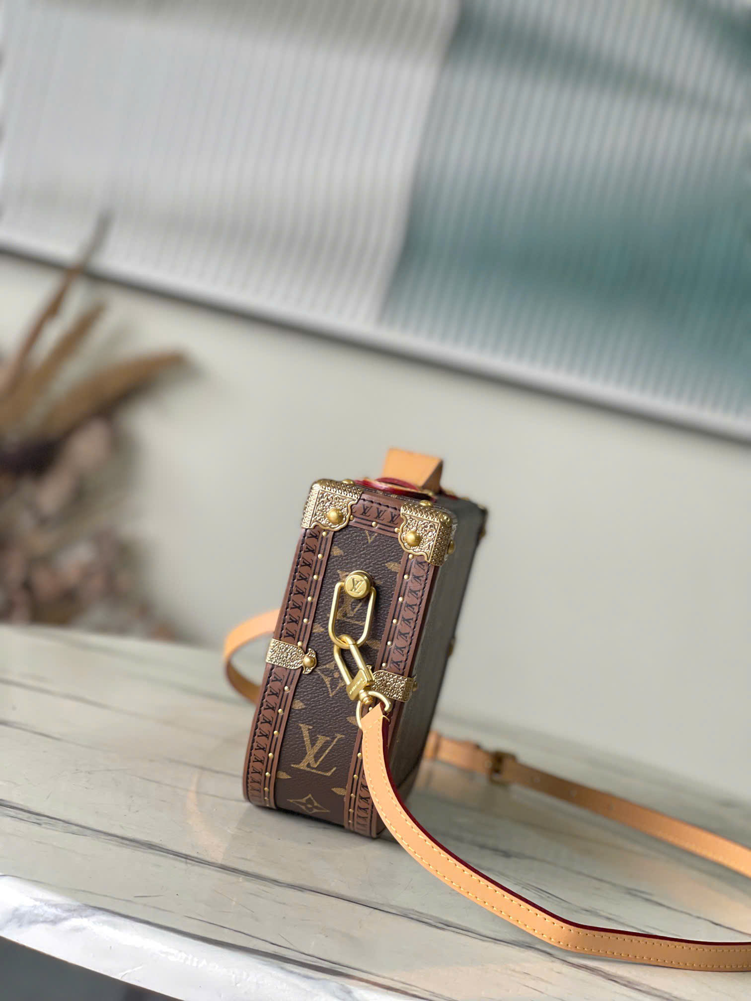 루이비통 Montsouris Trunk St 여성 가방