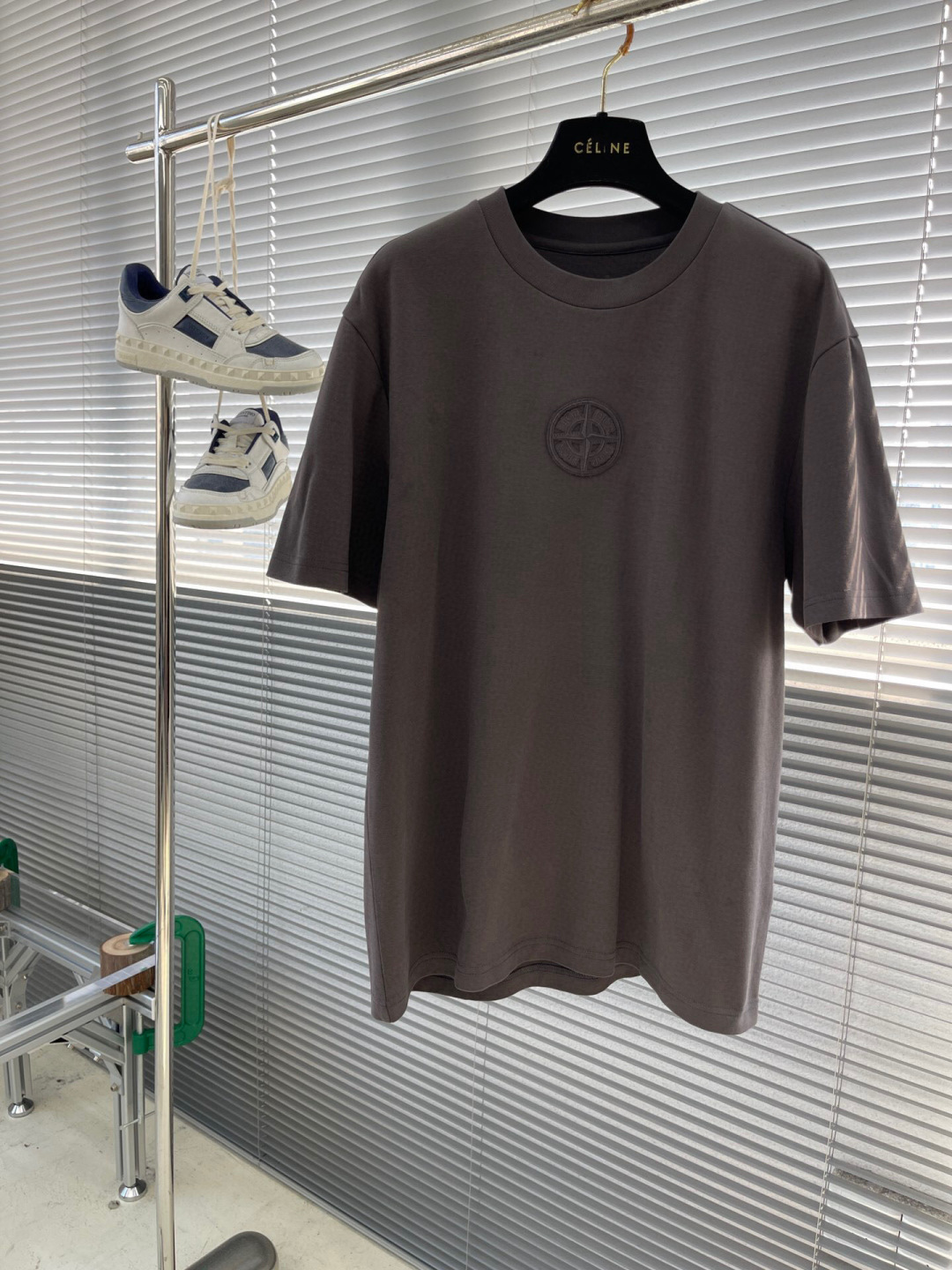 디올 자수 로고 남성 반팔티