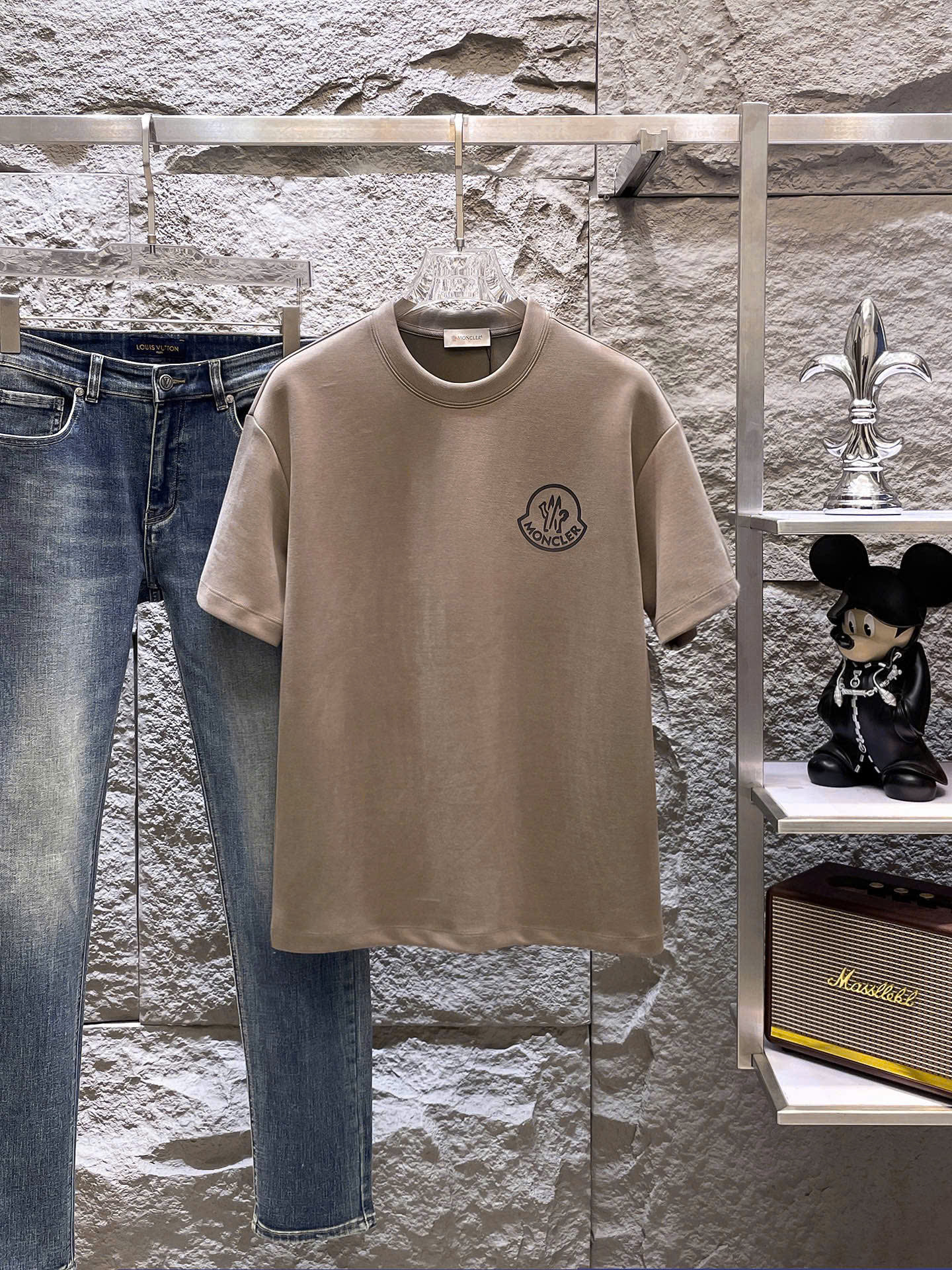 몽클레르 가슴 로고 남성 반팔티 (5컬러)