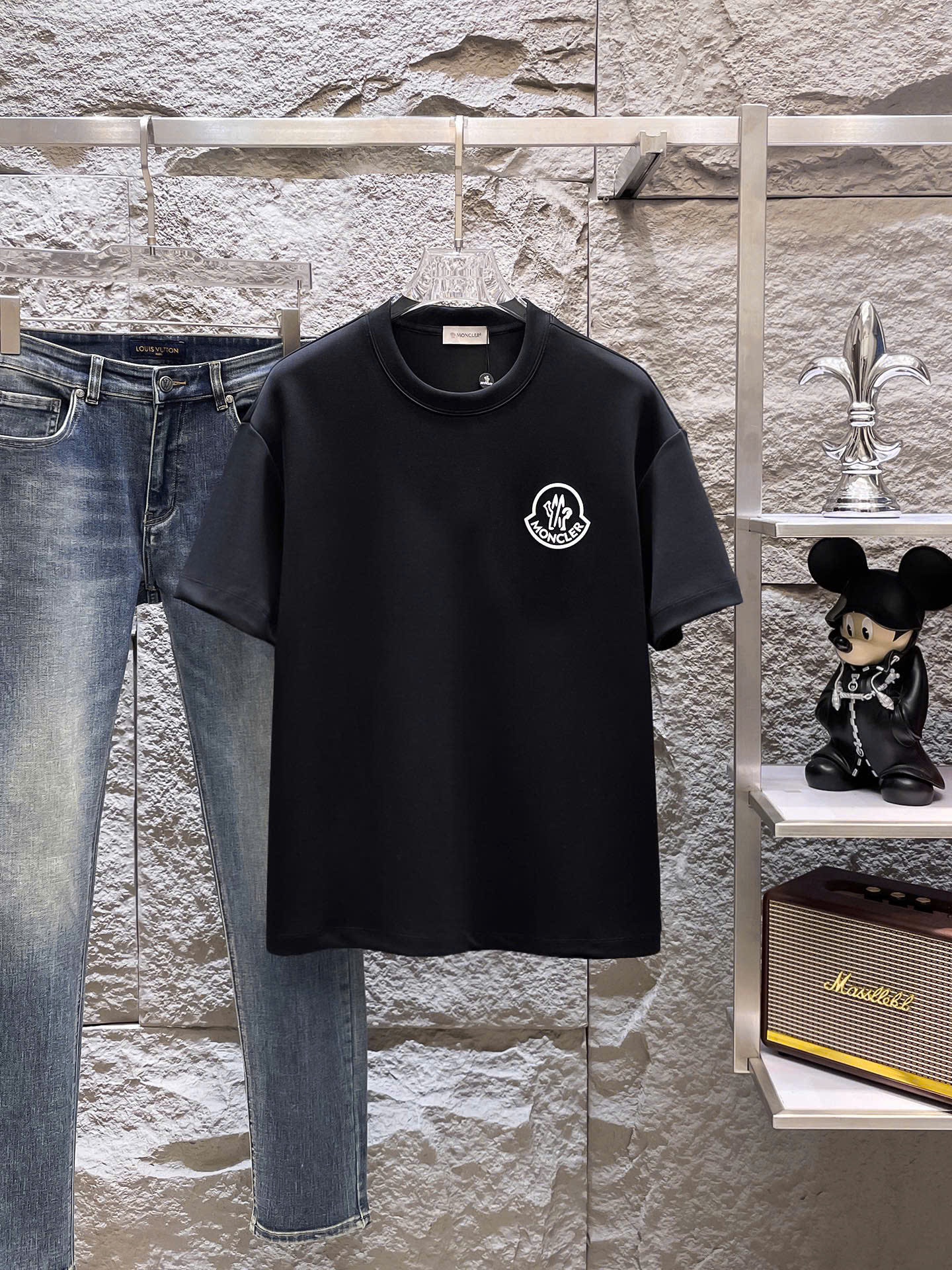 몽클레르 가슴 로고 남성 반팔티 (5컬러)