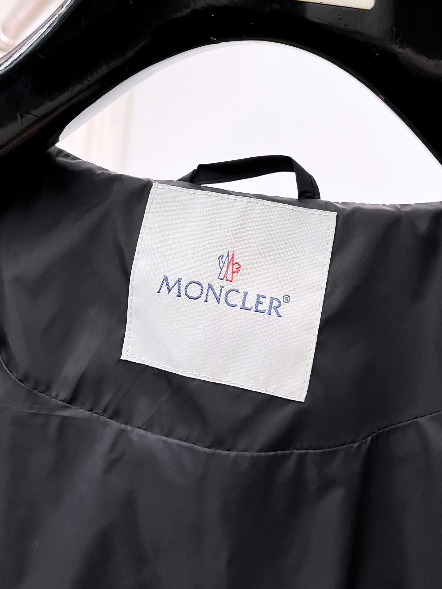 몽클레르 자수 로고 남성 자켓 (2컬러)