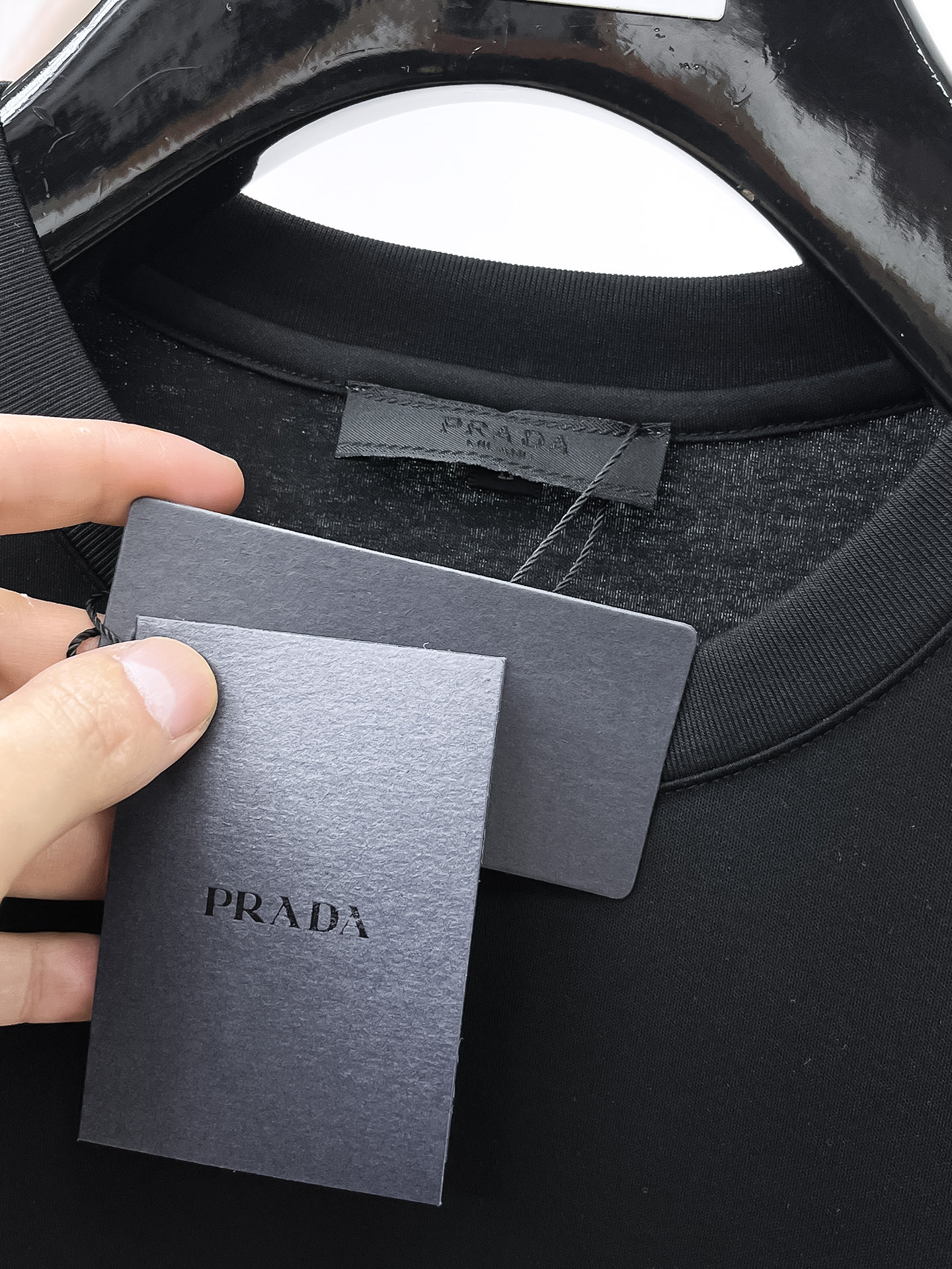 프라다 클래식 로고 남성 반팔티